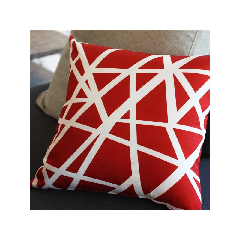 Bird's Nest Indoor/Outdoor Throw Pillow, Red