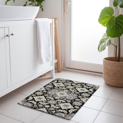 Machine Washable Indoor/Outdoor Xhevrie Black Rug