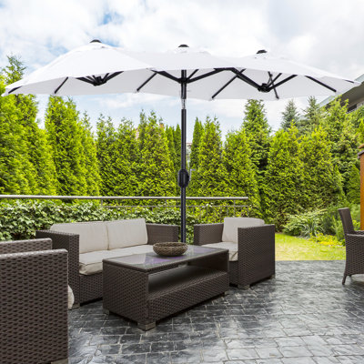 Parasol de patio double de 9,5 pi - Énorme marché extérieur avec bouton-poussoir inclinable et manivelle, 3 bouches d'aération, 12 baleines pour le jardin, la terrasse, la piscine, la prise blanche, les évents et la terrasse de jardin
