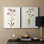 Mauve Garden Flowers III - reproduction encadrée de qualité supérieure - prête à être accrochée - aucun clou requis - aucun clou requis