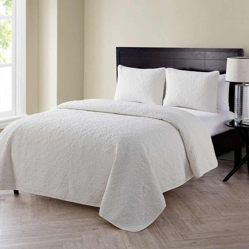 Caroline Embossed Floral Quilt Set, White, Twin Quilt + 1 Standard Sham
