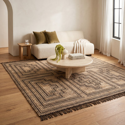 Eddis Hand-Woven Jute Rug