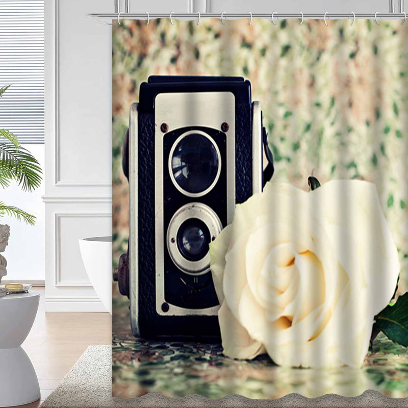 Rideau de douche rétro avec 12 crochets, L 72 po x l 84 po