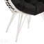 Chaise longue de patio en tissu galvanisé noir et osier blanc, assise extérieure confortable et élégante avec structure en métal durable