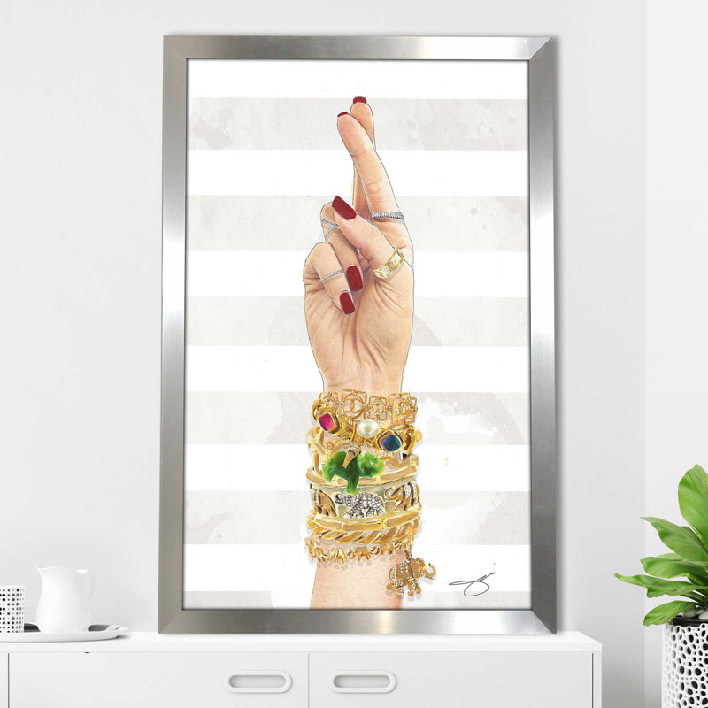 «Fingers Crossed (Vertical)» par By Jodi - impression, Encadrement argenté, H 39,5 po x l 27,5 po x P 0,75 po