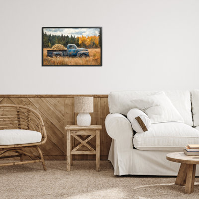 Estampe numérique Hay Ride Country, encadrée par Petal Prints Design