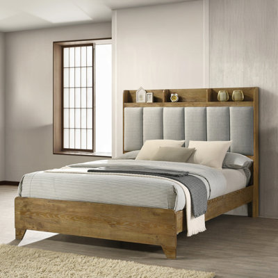 Grand lit transitionnel avec tête de lit tapissier et ports USB, structure en bois au fini brun clair Aspen