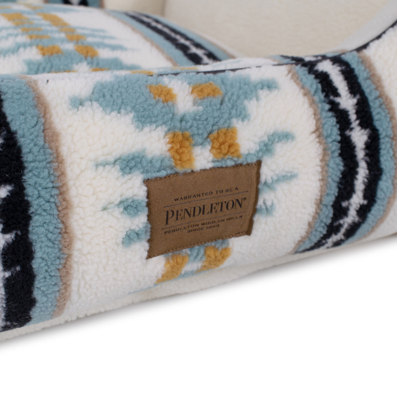 Pendleton Jacquard Kuddler, Misty Ridge, 9" H x 30" W x 24" D