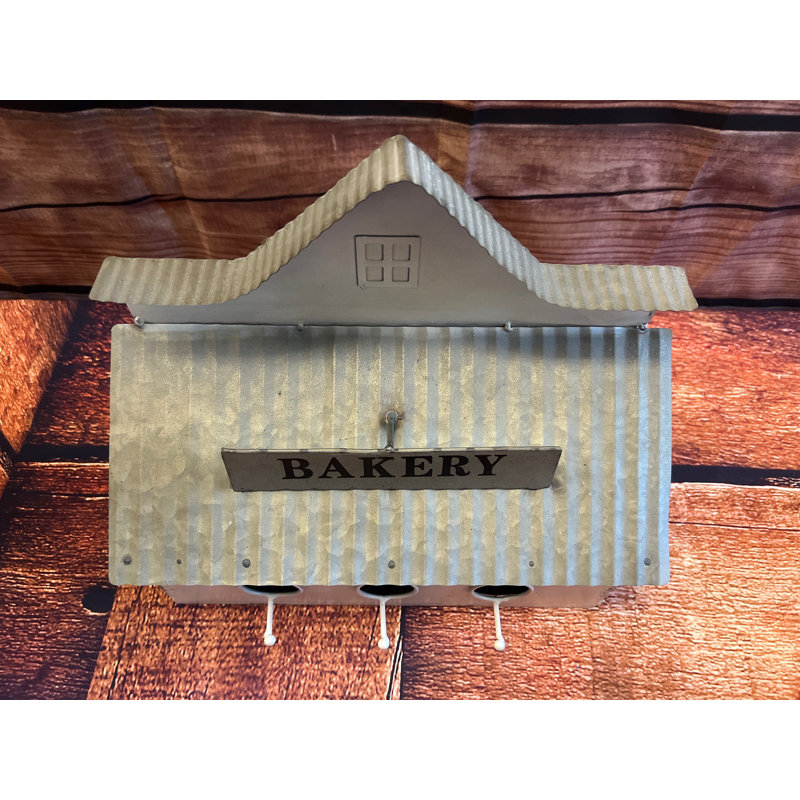 Maison d'oiseaux Bakery