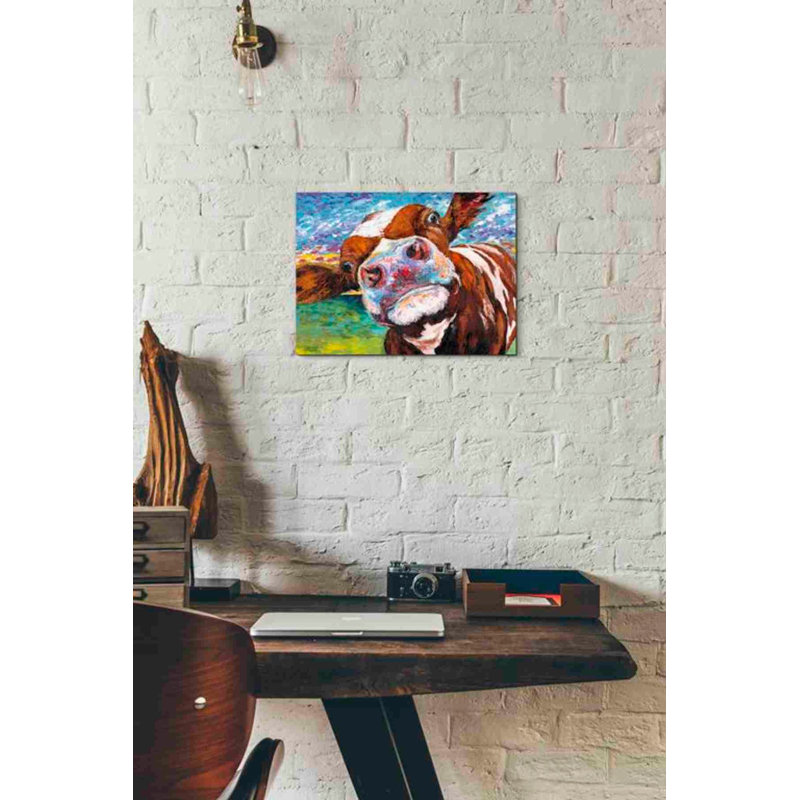«Curious Cow I» par Carolee Vitaletti, art mural sur toile, H 12 po x l 16 po x P 0,75 po