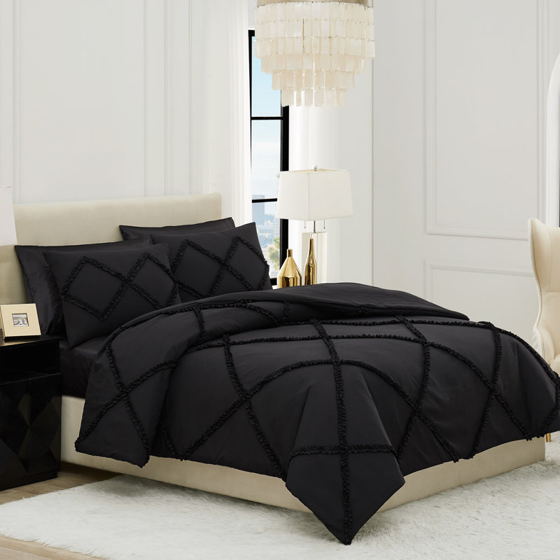 Diamond Ruffle Reversible Microfiber Comforter Set, Queen Comforter + 2 Standard Shams, Black