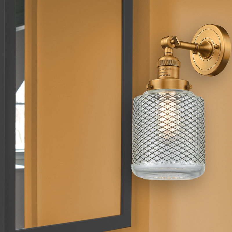 Iyana Dimmable Bath Sconce, 6 Watt Vinage LED Bulb, Brushed Brass
