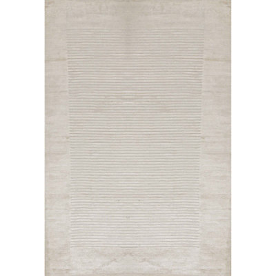Area Rug in Ivory