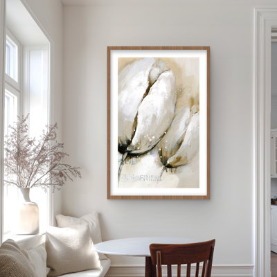 Tulipes avec typographie - Beige, reproduction florale encadrée pour la décoration