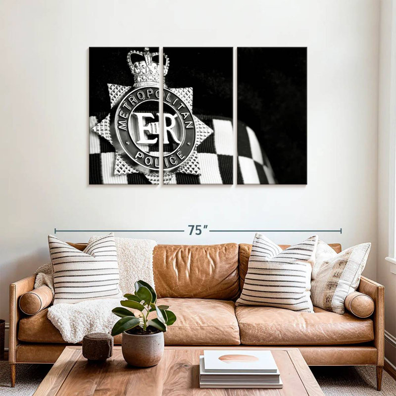 Insigne de la police métropolitaine, H 36 po x l 57 po