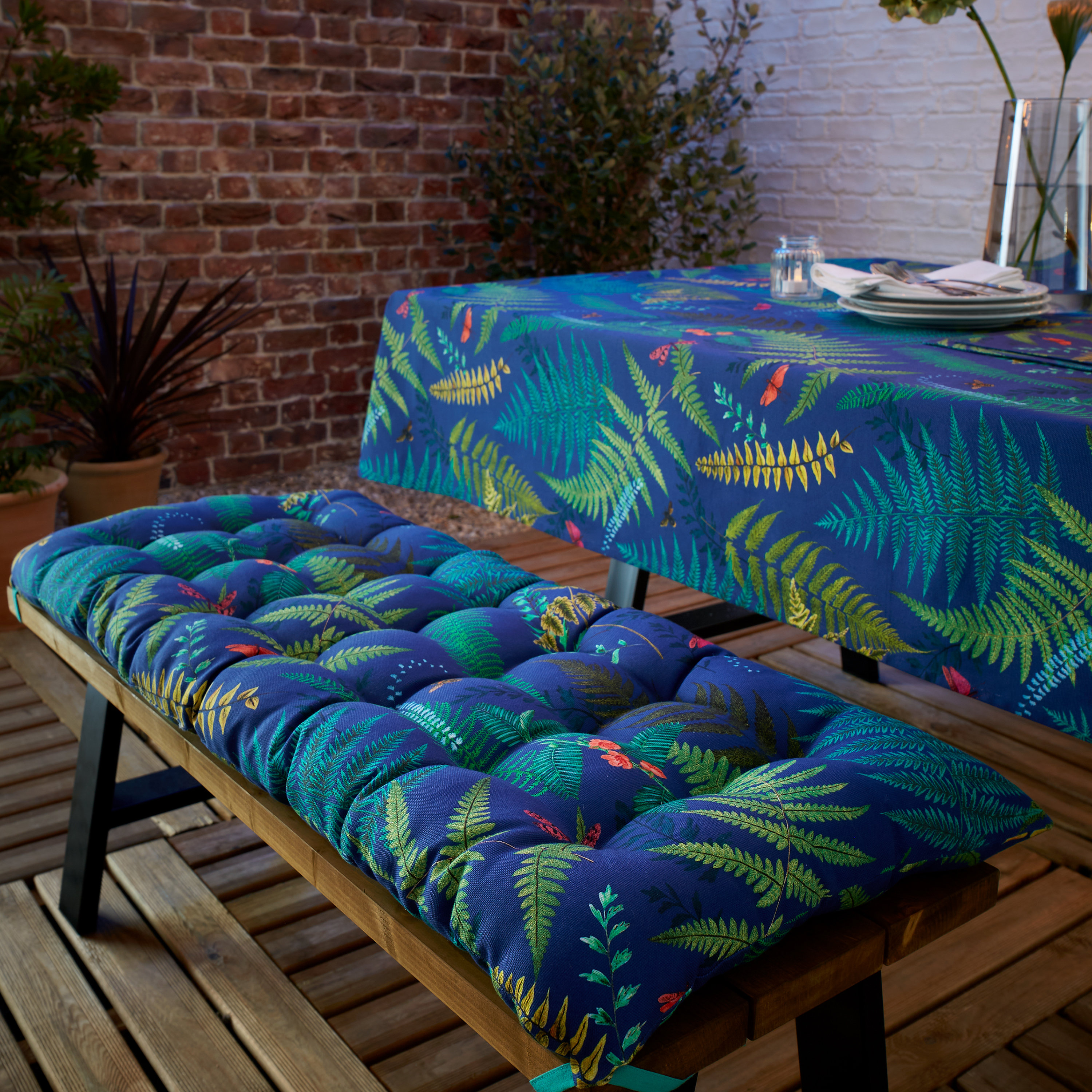thumbnail interactive-video image 1 of Robert Dyas FSC 3-Seater Fence Bench - Yorkshire Outdoor Activity Park 1 of 9
