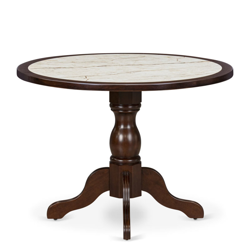 Cet ensemble de cuisine 5 pièces comprend une table à piédestal et 4 chaises en similicuir à dossier à lattes, finition acajou.