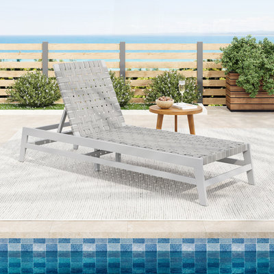 Durable Acacia Wood Outdoor Rope Chaise Lounge with Adjustable Positions for Ultimate Relaxation and Style