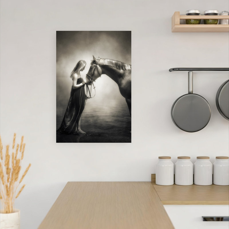 Connexion Misty Horse - Affiche murale classique, élégante et éthérée représentant un cheval et la nature, 18" H x 12" W