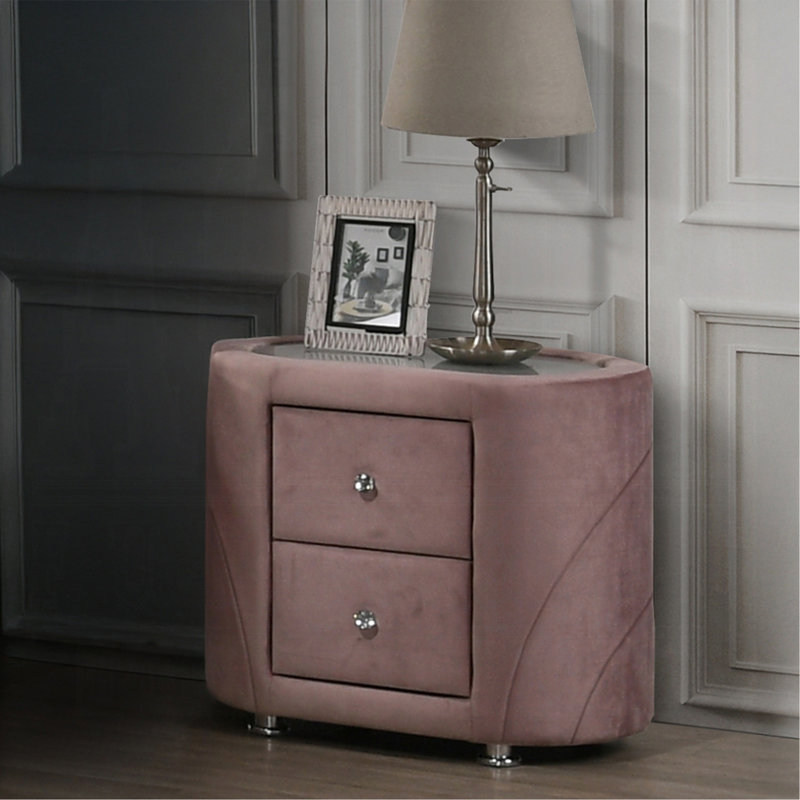1pièce table de chevet rembourrée en velours rose avec deux tiroirs et pieds en métal chromé