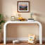 Console moderne minimaliste avec structure stable et silhouette arrondie