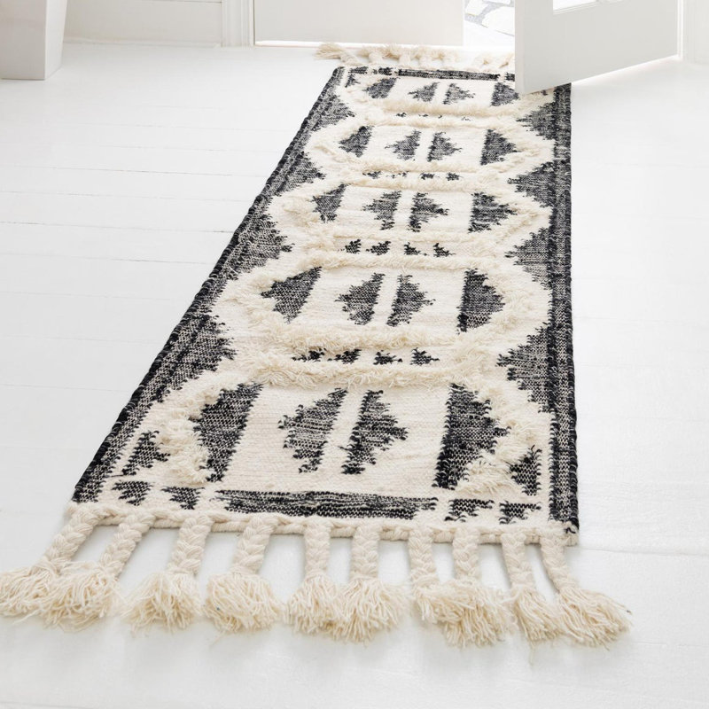 Annunciata Wool Moroccan Indoor Rug, Runner 2'7" x 10'