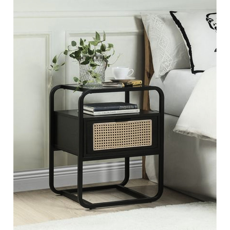 Table d'appoint avec structure en métal et insert pour la chaussure de salon en verre trempé