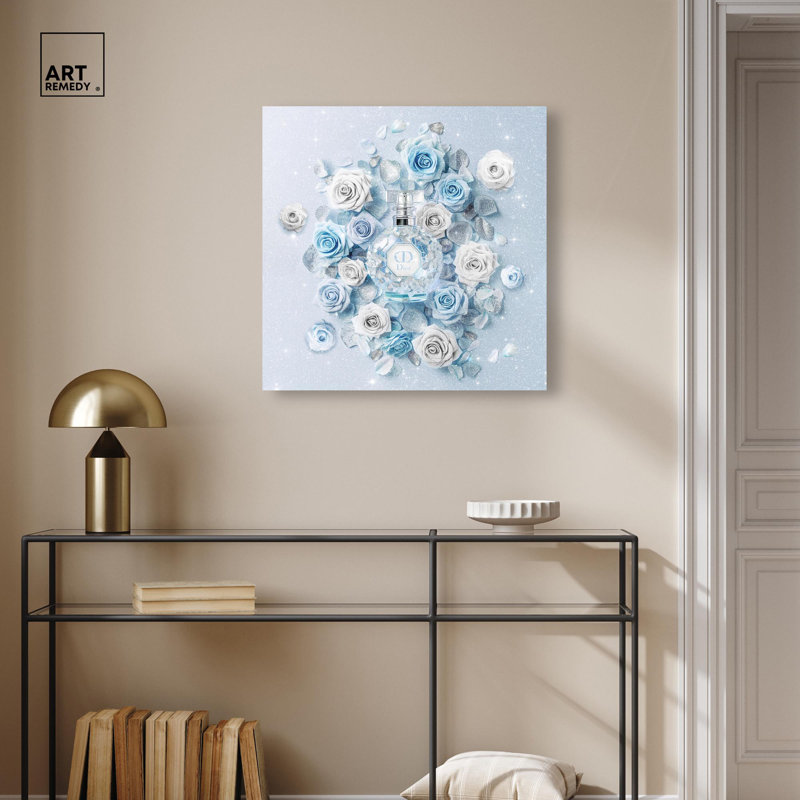 «Sparkling Floral Perfume II» par Art Remedy, H 12 po x l 12 po, Toile tendue, Toile tendue