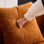 Canapé courbé avec éponge à compression complète orange, canapé compact en chenille 30D sans assemblage pour petits espaces et appartements, L 65 po, 300 lb, 3 coussins-1595502222