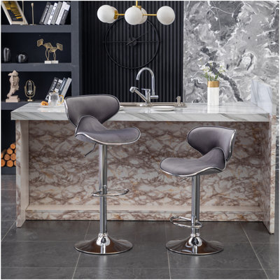 Ensemble de 2 tabourets de bar pivotants rembourrés en velours Masaccio, gris
