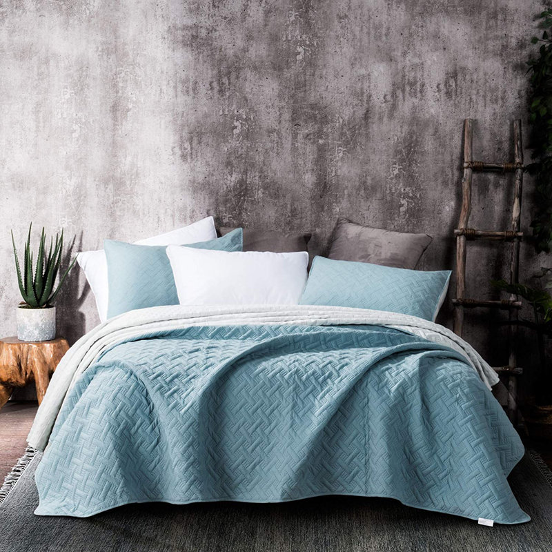 Heat Pressed Polyester Quilt, Queen Quilt + 2 Shams, Aqua Green/Fairest Jade