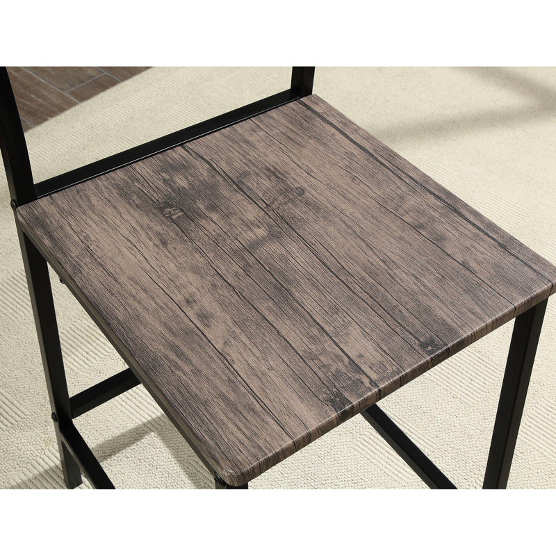 Table carrée 5 pièces à hauteur de comptoir avec 4 chaises hautes à dossier à lattes en brun antique et noir, style industriel pour 5 personnes de style transitionnel, avec table en bois et métal noir