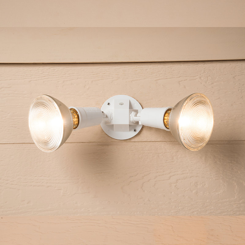Beshears Dusk to Dawn Flood Light, White