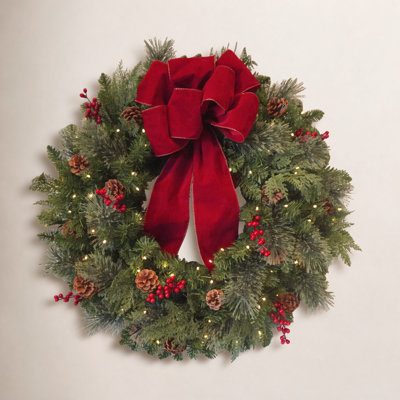 30" Pre-Lit Wreath