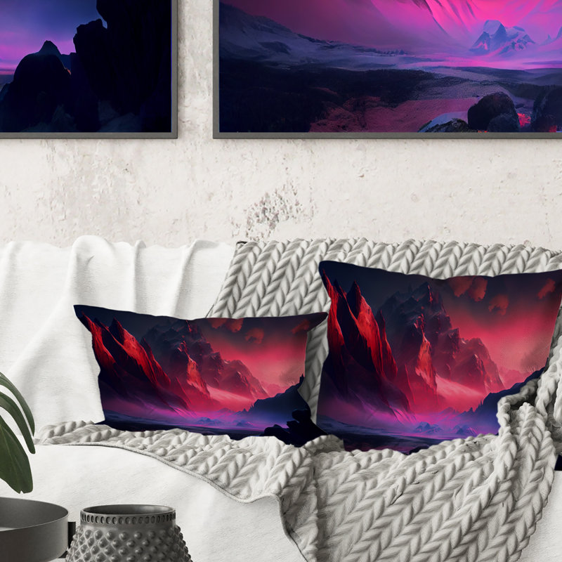 Coussin Mysterious Magenta Fog At Dawn I - Mountains
