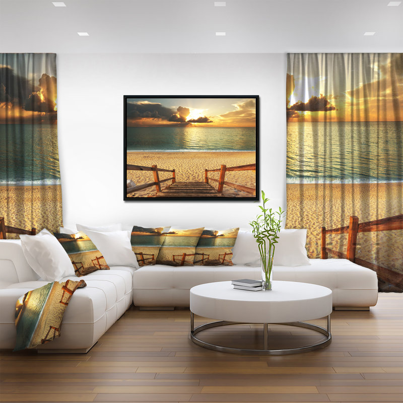 Boardwalk Stair into Sandy Beach - reproduction de photo sur toile tendue, H 12 po x l 20 po x P 1 po, Cadre noir