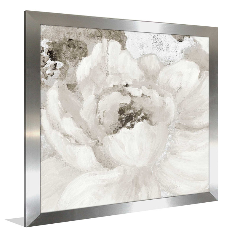 «Light Grey Flowers I» par Lanie Loreth, reproduction sur toile, H 25,5 po x l 25,5 po x P 1 po, Encadrement argenté