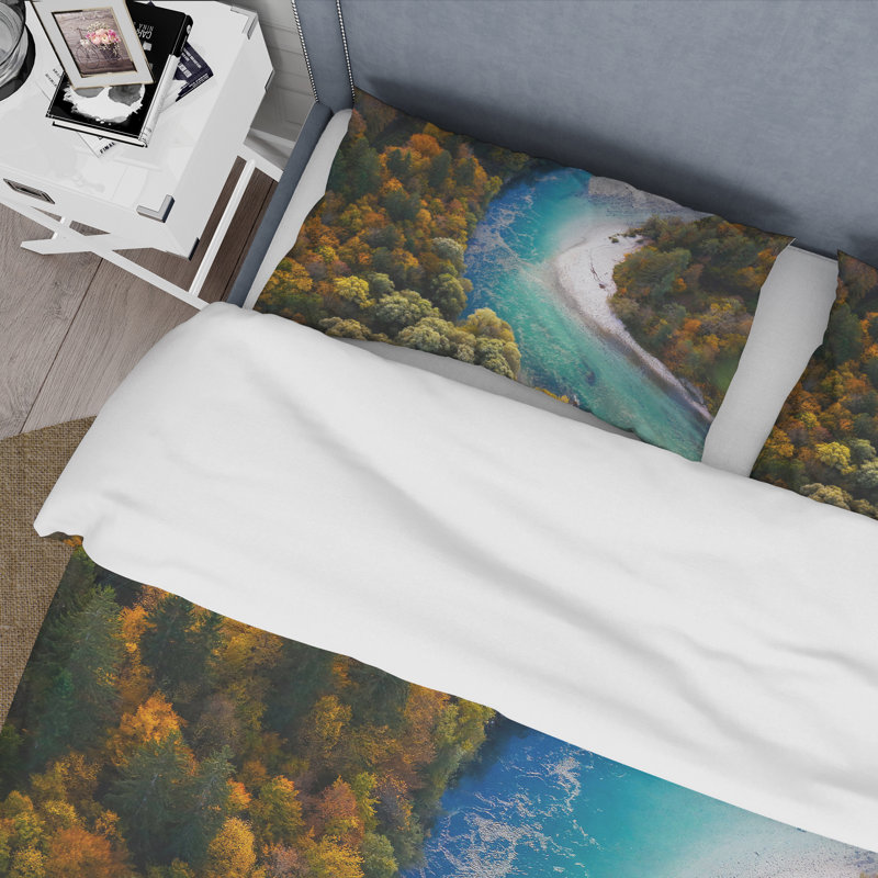 Turquoise rivière méandres à travers la forêt - ensemble de housse de couette nautique - microfibre de polyester