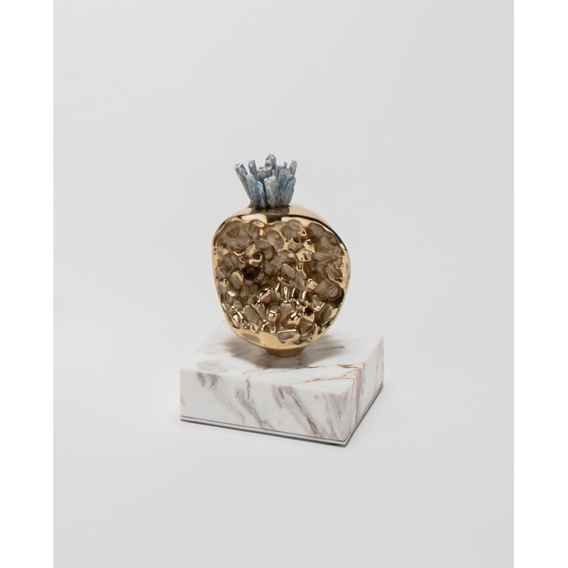 Figurines & Sculptures