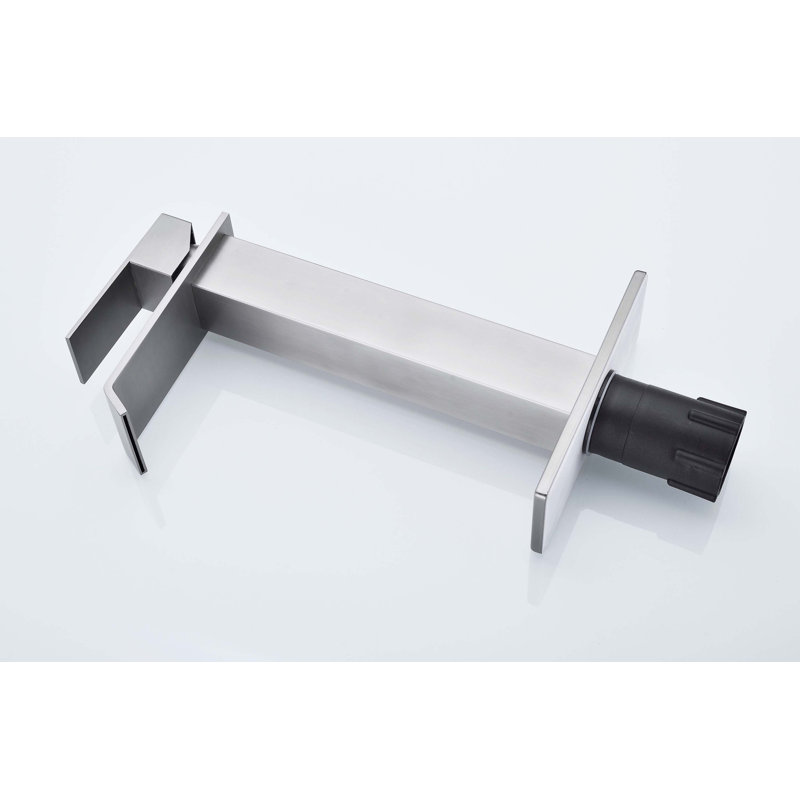 Robinet cascade à poignée simple pour meuble-lavabo, Brushed Nickel
