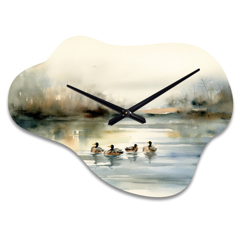«Ducks in Pond II» - Horloge murale asymétrique en métal, impression de nuage blanc, Petit