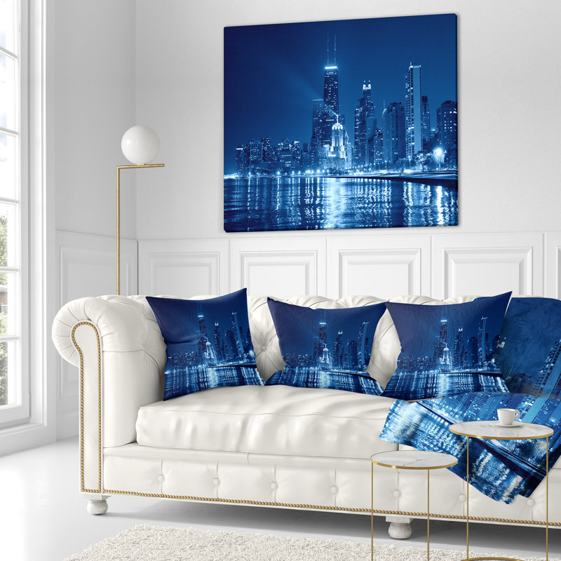 Coussin bleu Chicago Skyline Night - Cityscape, 16 po x 1 po, Coussin décoratif