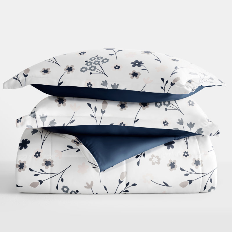  Down Alternative Forget Me Not Reversible Comforter Set, Queen Comforter + 2 Pillow Shams