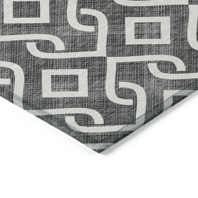 Tapis intérieur / extérieur géométrique lavable noir et ivoire 5 pi x 8 pi