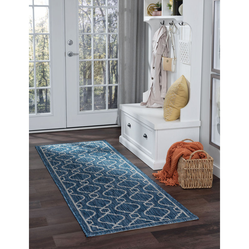 Tapis bleu indigo à motif géométrique d'intérieur / extérieur Speegle, Tapis de couloir 2 pi 3 po x 10 pi