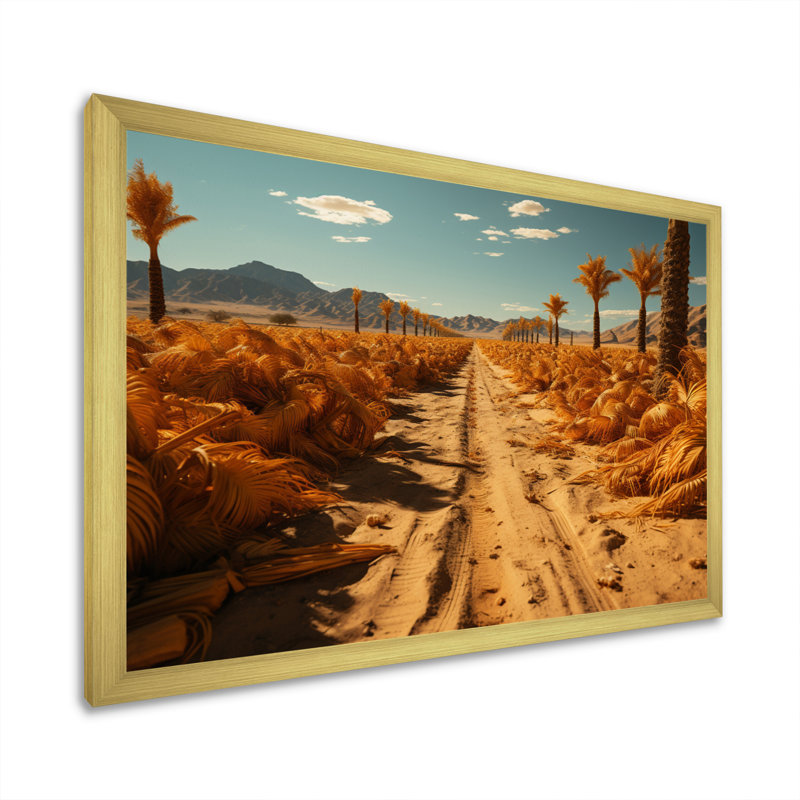 «Yellow Palm Trees Field II», reproduction sur toile, H 16 po x l 32 po x P 1 po, Encadrement doré