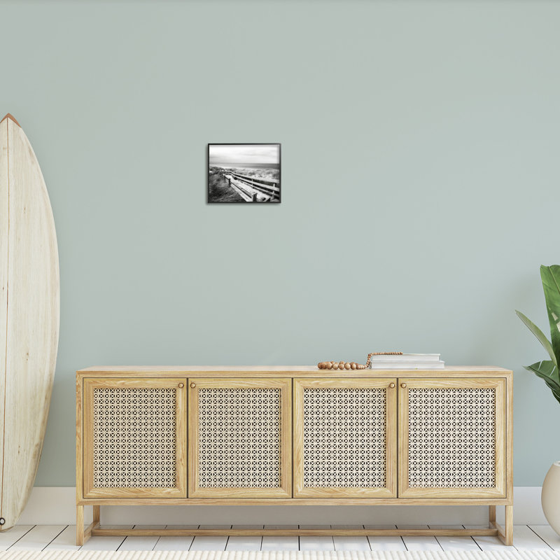 «Coastal Boardwalk Landscape», estampe numérique par GraffiTee Studios, Giclée encadrée noir minuit, H 11 po x l 14 po