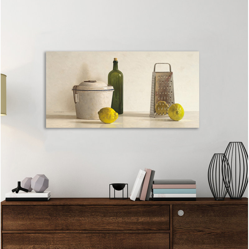 « two citrons, rasp, bouteille et pot », reproduction de photo sur toile tendue, H 18 po x l 36 po x P 1,5 po