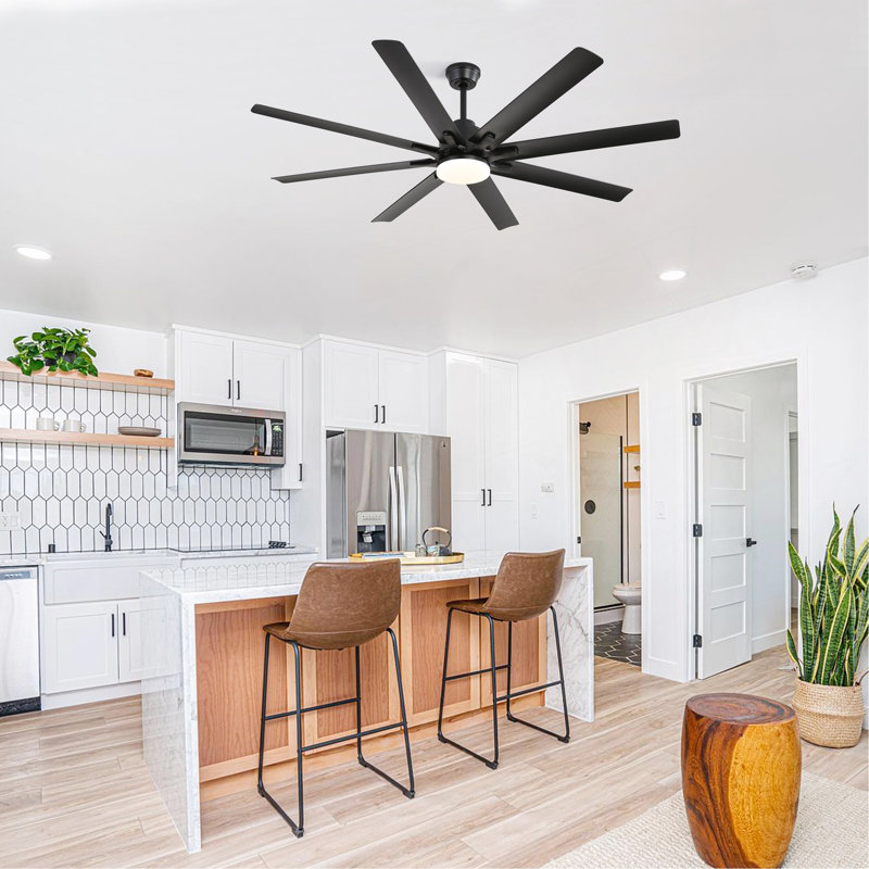 Ventilateur de plafond moderne de 66 pouces avec lumières et moteur à courant continu réversible silencieux à 6 vitesses pour l'intérieur