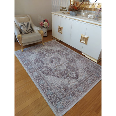 Nikias Oriental 160cm X 230cm Area Rug